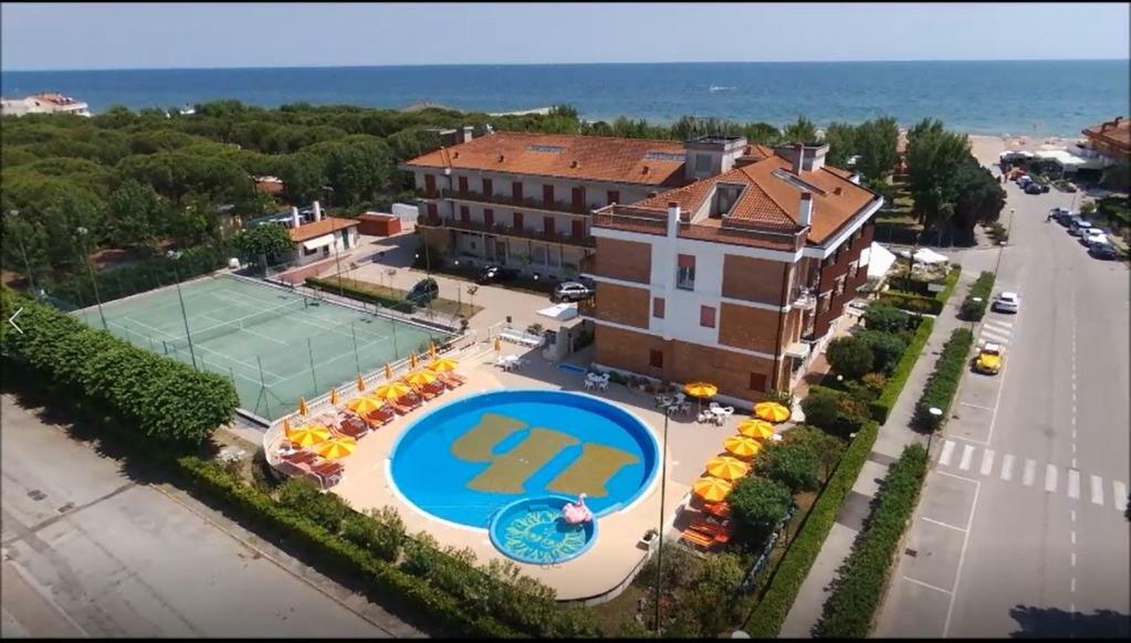 Hotel International
